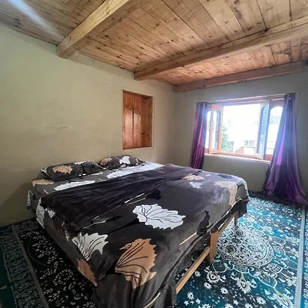 Old Brahma Homestay Kalgha Exterior photo